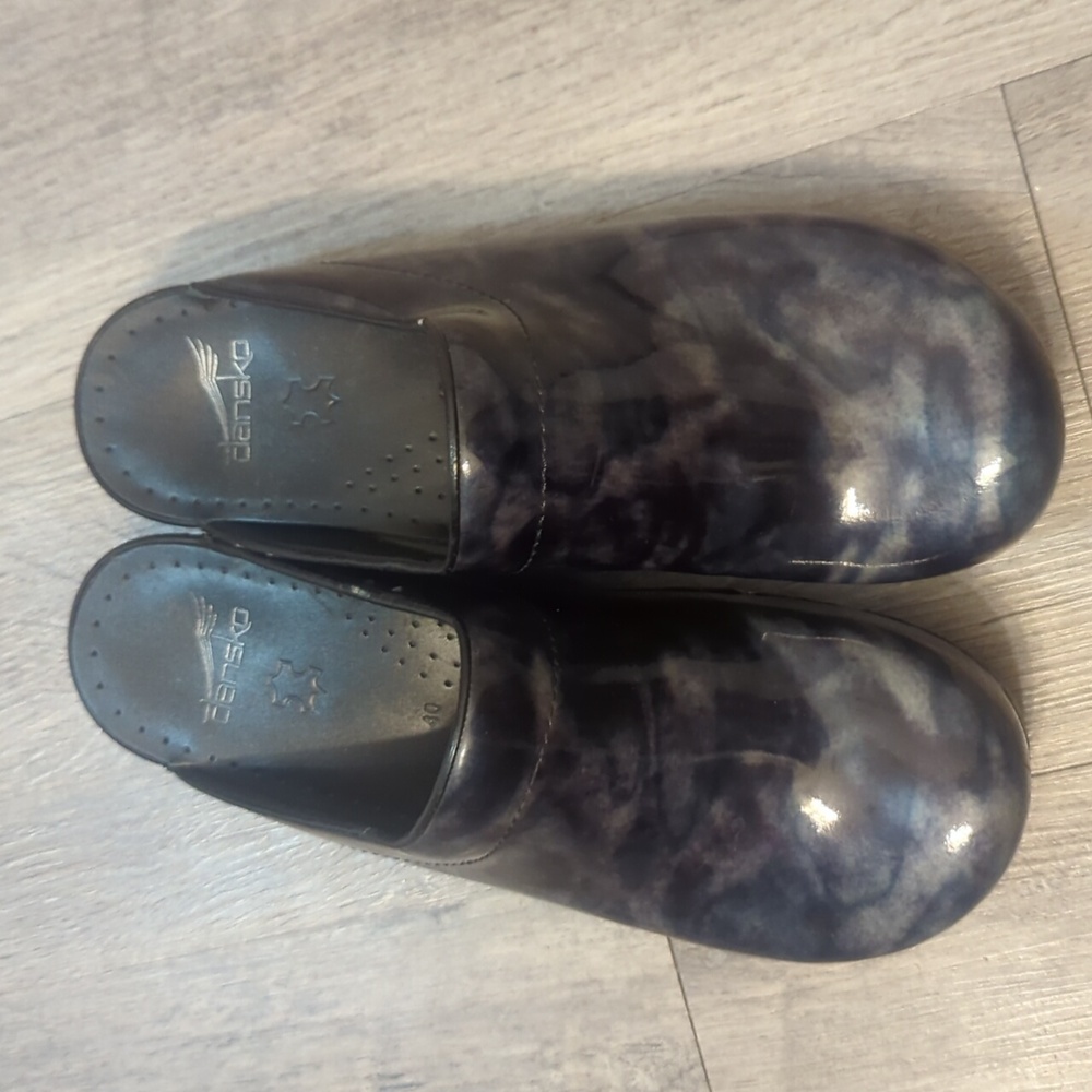 Dansko Clogs - Picture 2 of 8